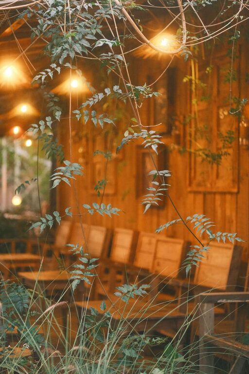 Tips for Creating a Cozy Outdoor Space for Relaxation and Entertaining